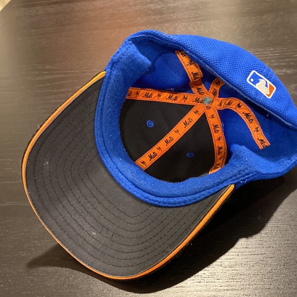 New York Mets New Era Fitted Baseball Cap; Small/Medium 6 5/8 thru 7 1/8 - Picture 5 of 6